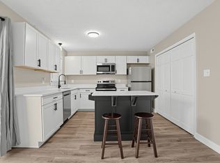 241 16th Ave NE UNIT 5, Hickory, NC 28601