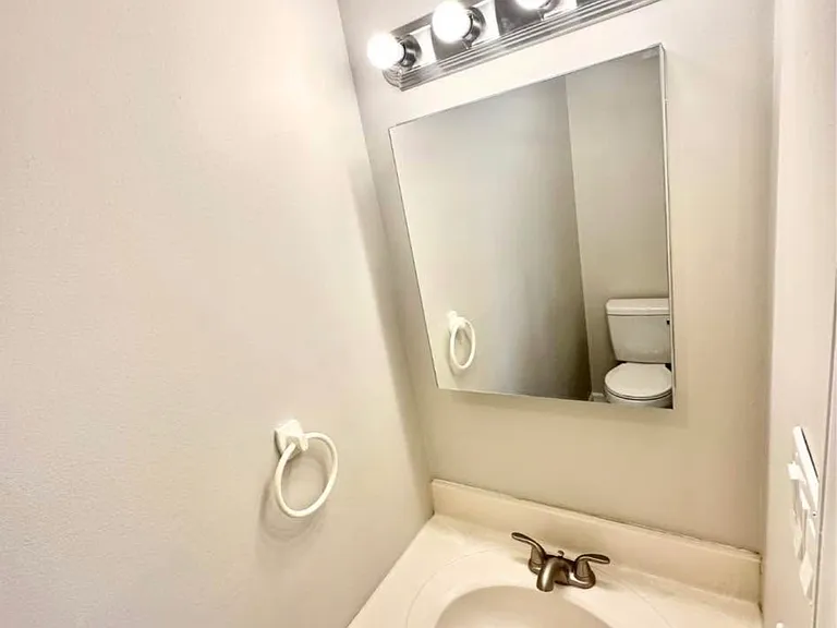 24 Magnolia Rd #3 — Photo 19