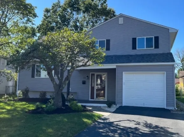 17 Catalina Drive, Somerville Boro, NJ 08876