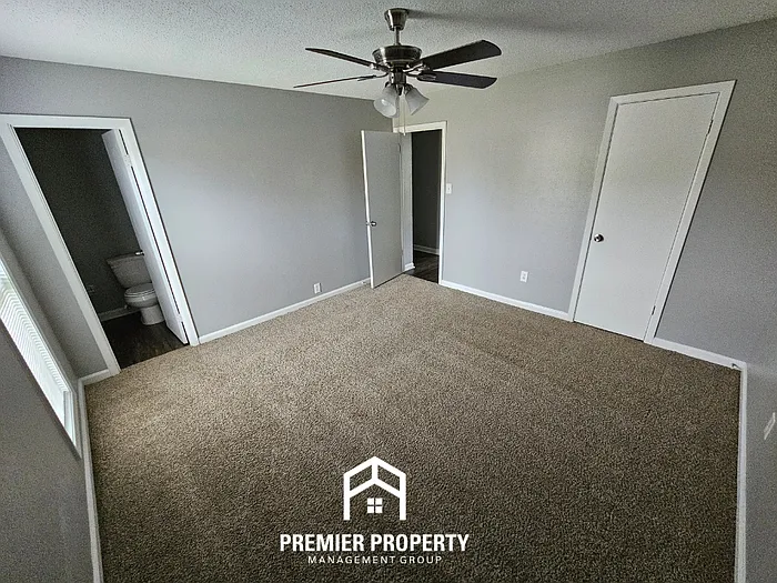 3475 Kirby Terrace Dr — Photo 10