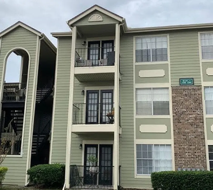 2550 N Alafaya Trl #4305