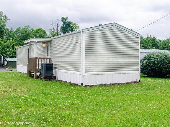 5th image of 14 Avery Wood Dr