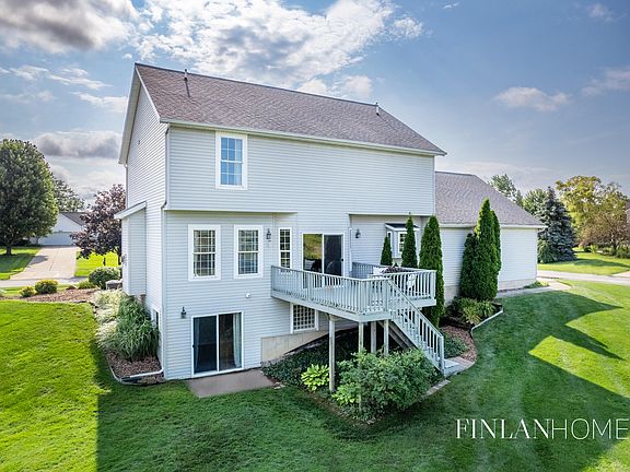 3rd image of 7755 Golf Meadows Dr SE