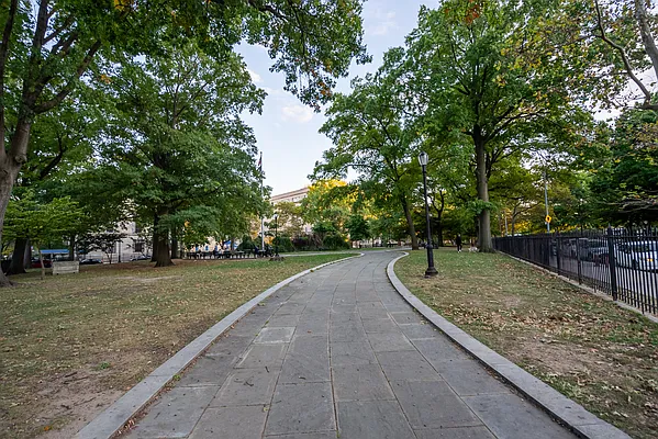 Rented by Carroll Development Leasing LLC | media 41