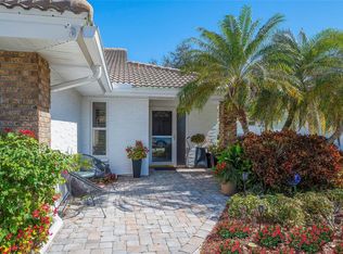 5803 Garden Lakes Dr, Bradenton, FL 34203