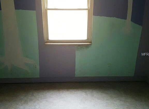 3rd image of 701 22nd Ave W