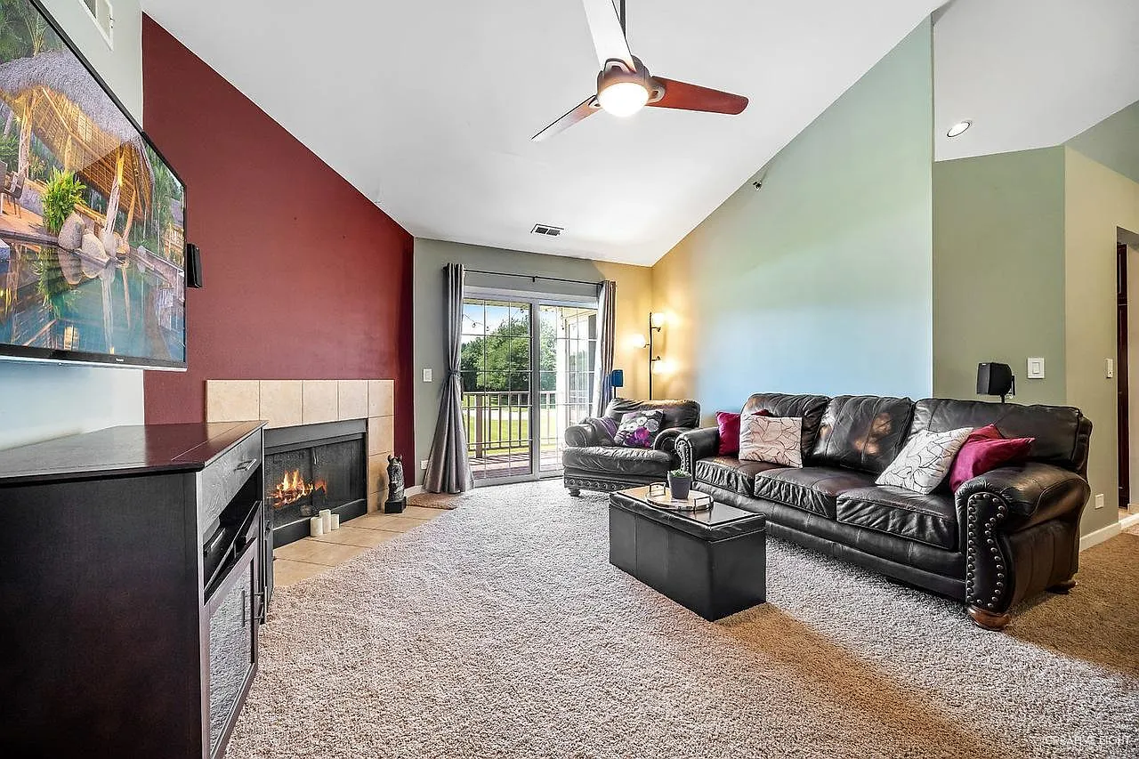 5S510 Scots Dr — Photo 4
