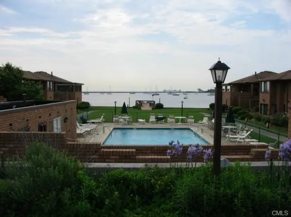 350 Grovers Ave Unit 8D, Bridgeport, CT 06605