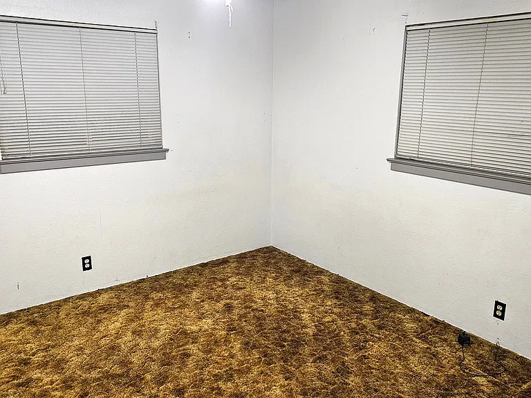 5539 E Saginaw Way #1 — Photo 5