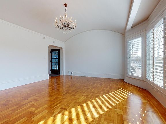 3rd image of 1370 35th Ave #1370