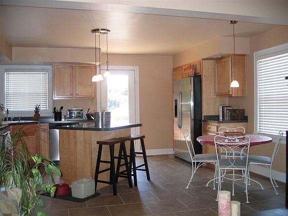 2nd image of 2436 Eastway Dr