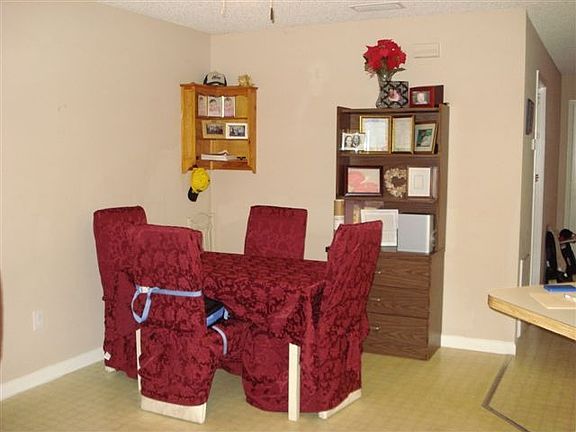 Eat in Kitchen