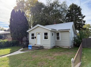 1413 Fremont St, South Bend, IN 46628