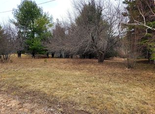 6301 Lenz Dr, Cheboygan, MI 49721