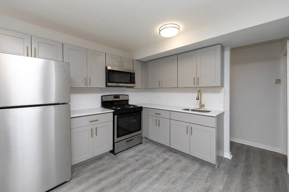 Germantown Apartments — Photo 2