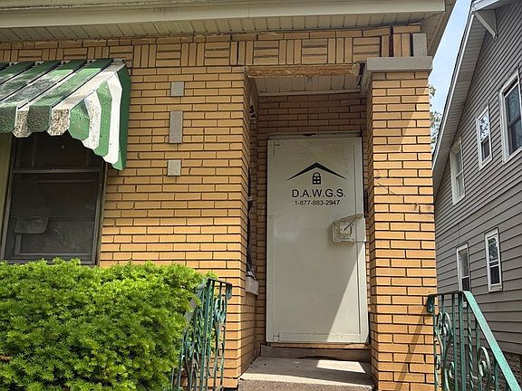 2nd image of 10201 S Princeton Ave