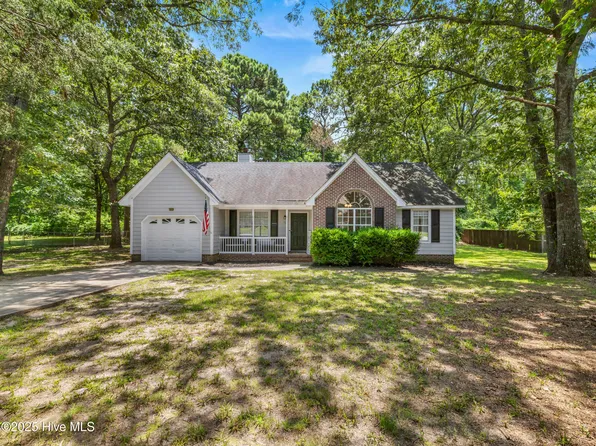 117 Chappell Creek Drive, Richlands, NC 28574
