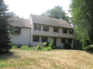 242 Center St, Groveland, MA 01834