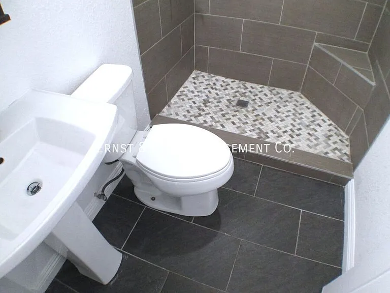 1125 Saint Marys Ct #1A — Photo 7