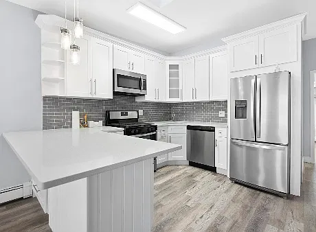 175 Smith St #3 — Photo 8