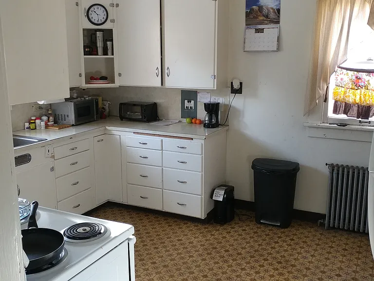 109 S 8th Ave #3 — Photo 32