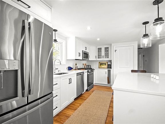 4th image of 67 Montgomery Rd