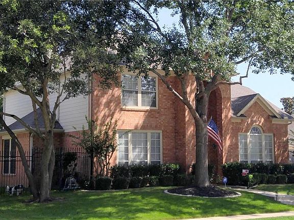 3rd image of 1815 Rolling Bend Dr