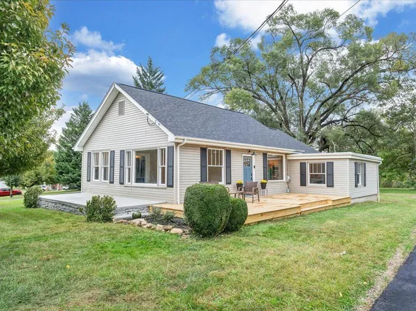 860 Texas Hollow Rd, Salem, VA 24153