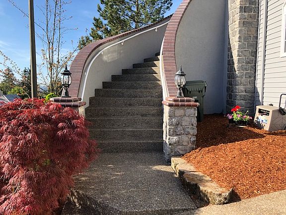 Main Entry Staircase