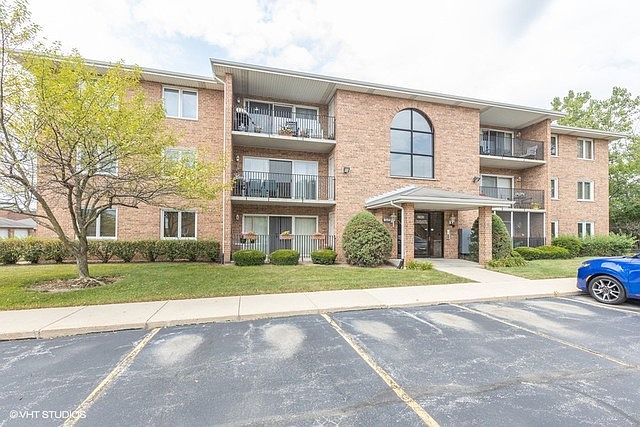 1st image of 5620 158th St #G-210