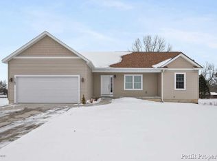 1162 Auburn Rd, Hastings, MI 49058