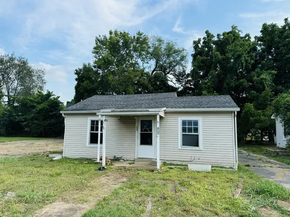 204 E Duffle St, Waverly, TN 37185