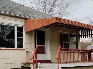 24 Main St, Almond, NY 14804