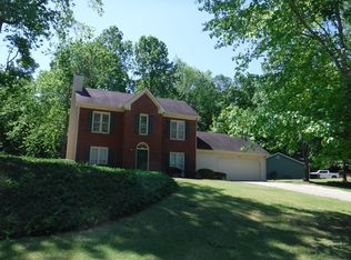 2810 Lake Ct, Cumming, GA 30041