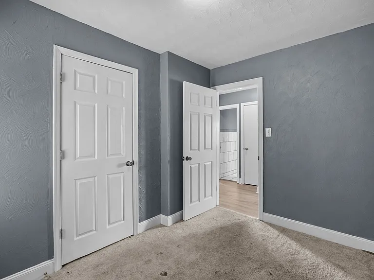 2321 Columbus Ave — Photo 11