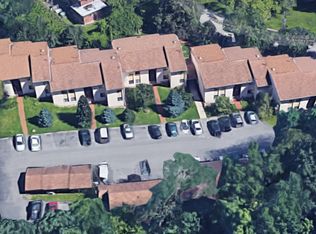 300 Abbeyville Rd APT F, Pittsburgh, PA 15228