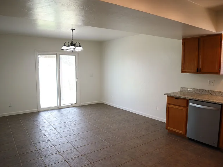 1416 Ocotillo Dr — Photo 6