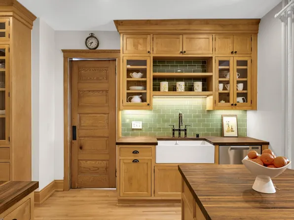 2654 Pleasant Ave, Minneapolis, MN 55408