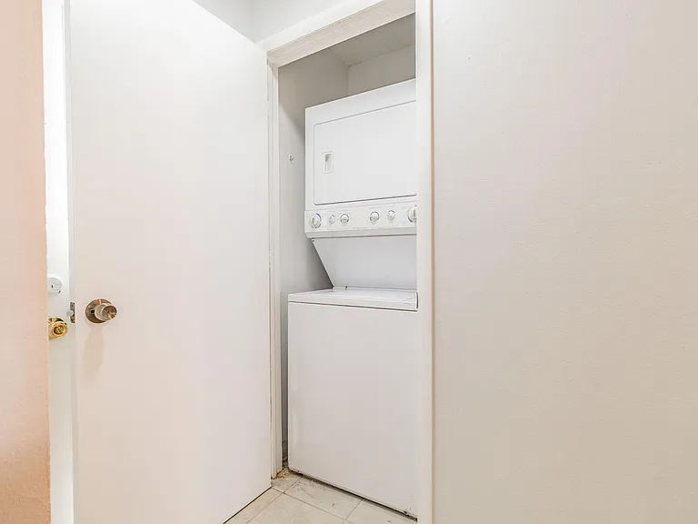 4907 W McElroy Ave #209 — Photo 24