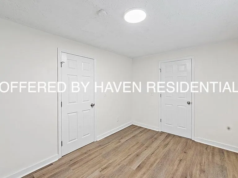423 Church St NW — Photo 18