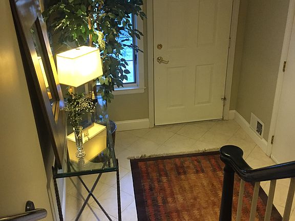 2nd image of 20 S Mill Dr