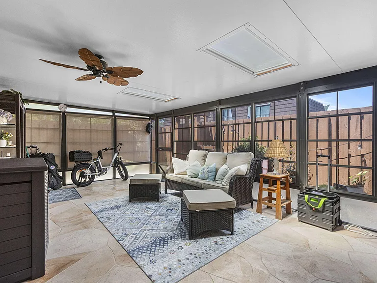 5674 SE Riverboat Dr #131 — Photo 10