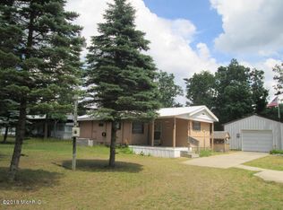 3889 Susan St, Wellston, MI 49689