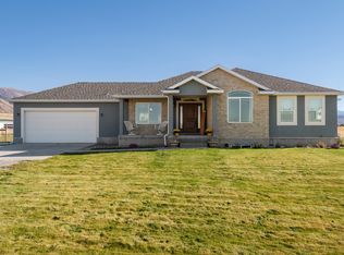 1602 E Arrowhead Ln, Erda, UT 84074