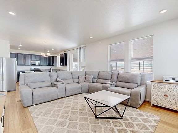 4th image of 27584 E 6th Drive