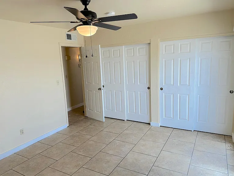 2208 E Farmdale Ave — Photo 16