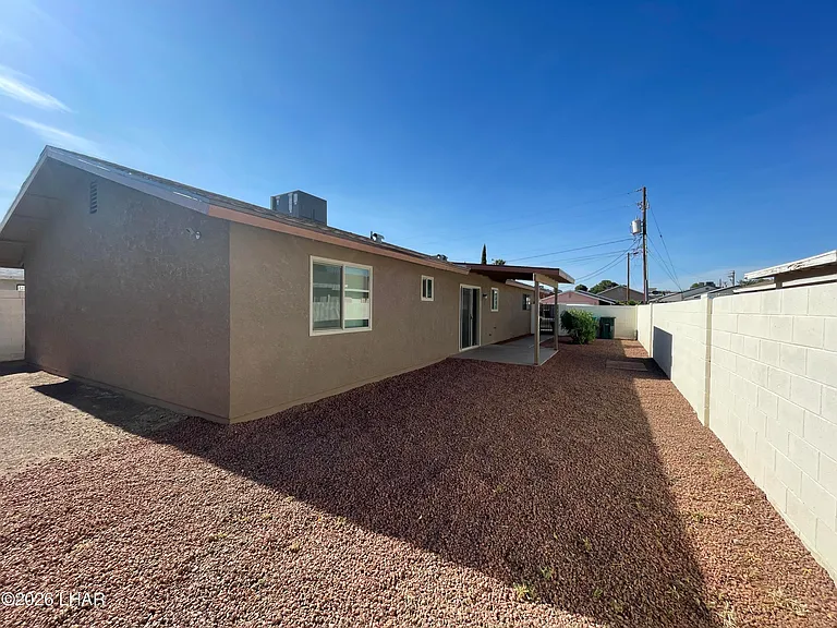 1927 Motor Ave — Photo 17