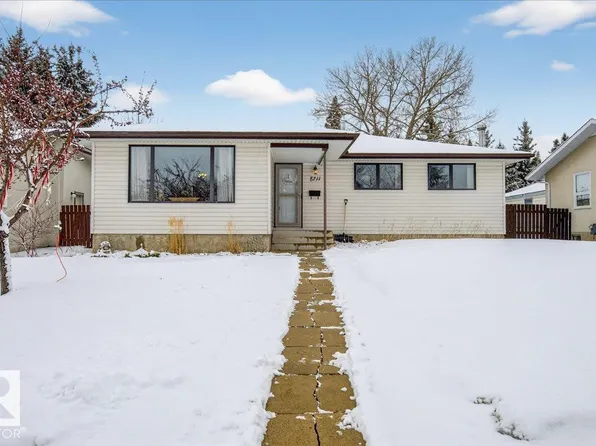 8711 22nd Ave NW, Edmonton, AB T6K 1Z7