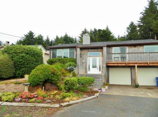 2017 NW Viewridge Dr, Waldport, OR 97394