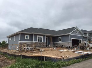 1005 Damascus Trl, Cottage Grove, WI 53527